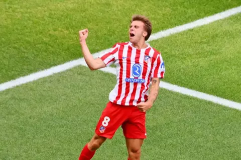 لاعب أتلتيكو مدريد بعد هدفيه أمام سياتل: سيميوني يطالبني بالتسجيل أكثر